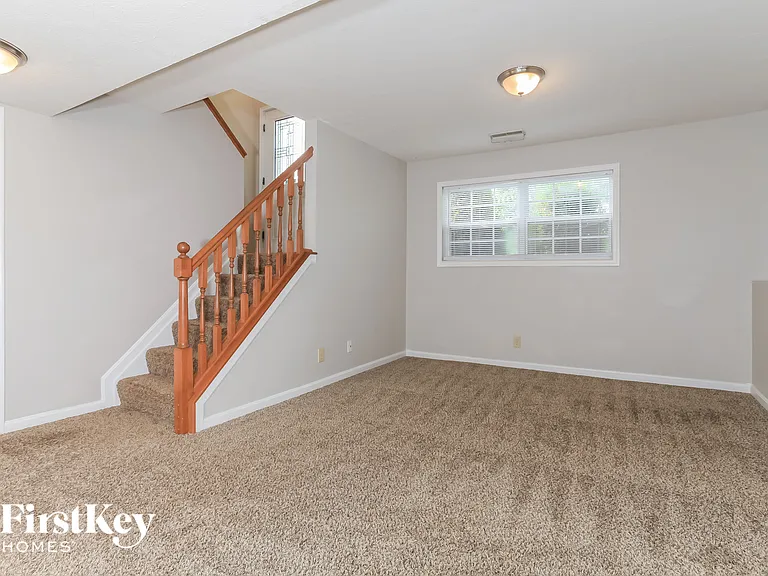 7386 Sterling Springs Way — Photo 3