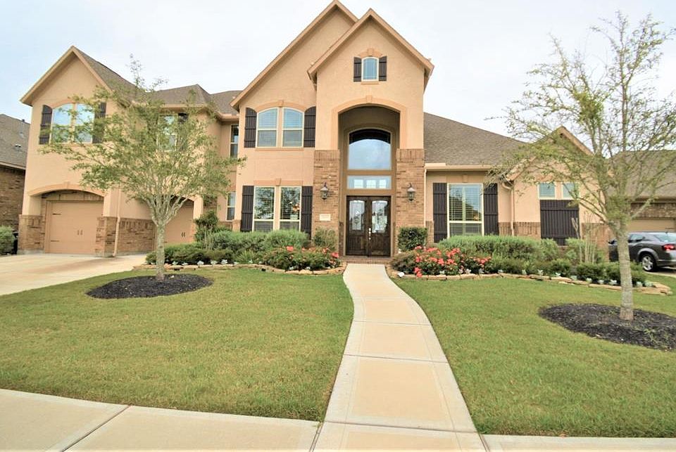 1st image of 24010 Porte Toscana Ln