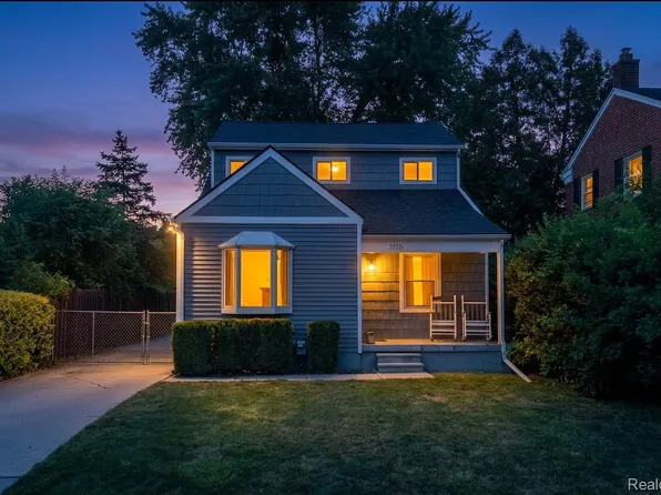 27731 Glenwood St, Saint Clair Shores, MI 48081