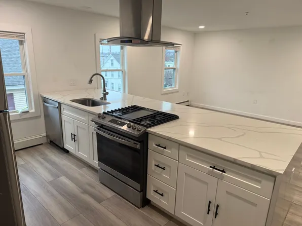 61 Chapel St, Lowell, 61 Chapel St, Lowell, MA 01852