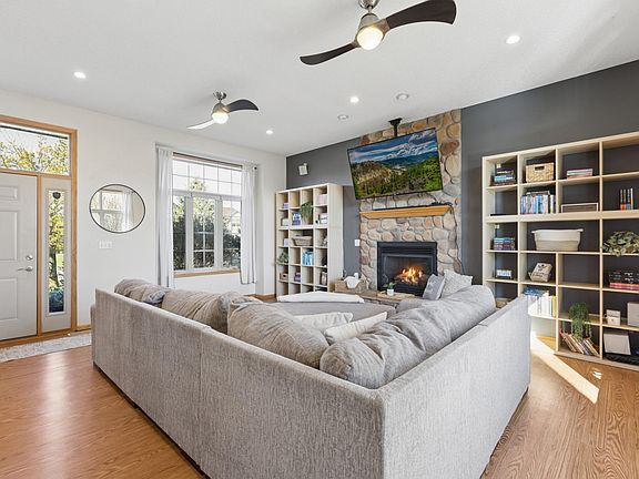 3rd image of 112 Addison Way