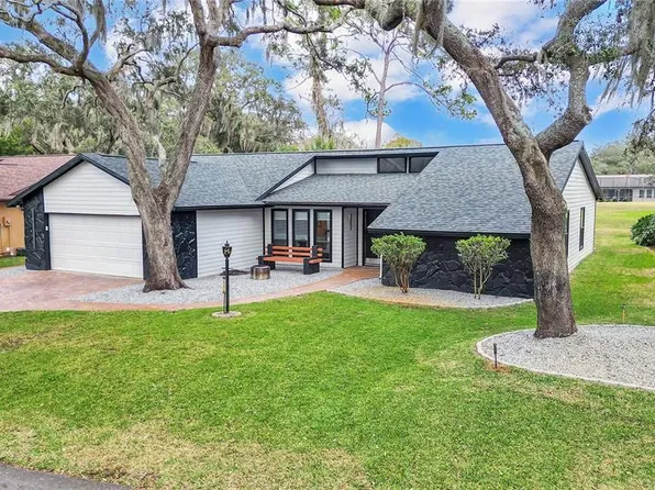 34379 Whispering Oaks Blvd, Dade City, FL 33523