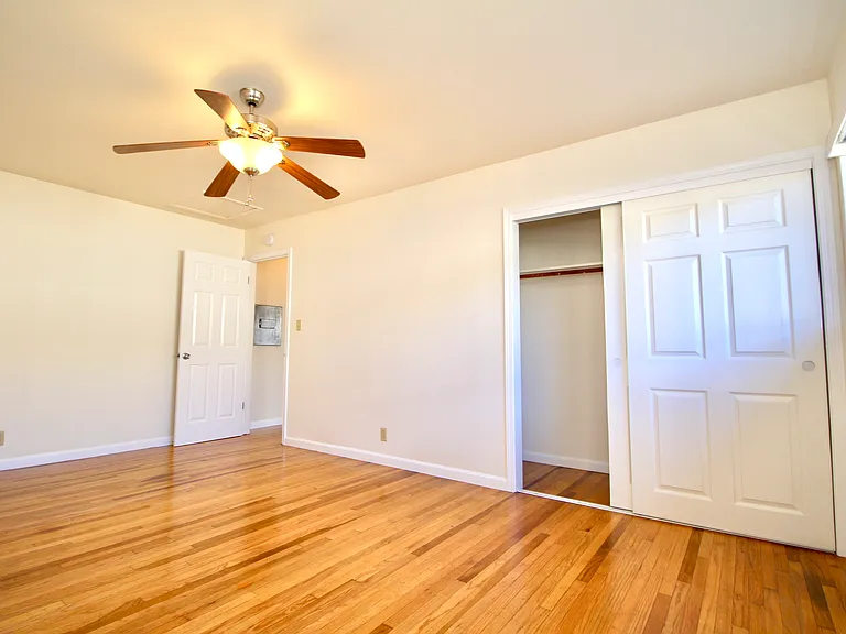 205 Smalley Ave #4 — Photo 16
