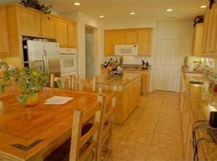 19760 Paige Pl, Saugus, CA 91350