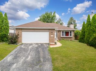 263 E 34th St, Steger, IL 60475