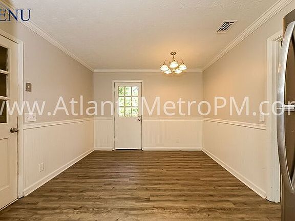 5th image of 2081 Merle Dr SE