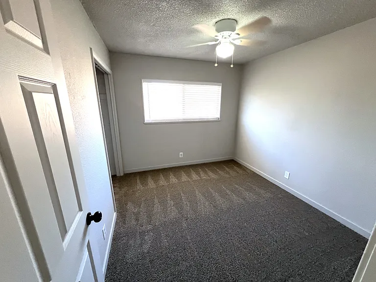 114 Wagon Wheel Dr — Photo 11