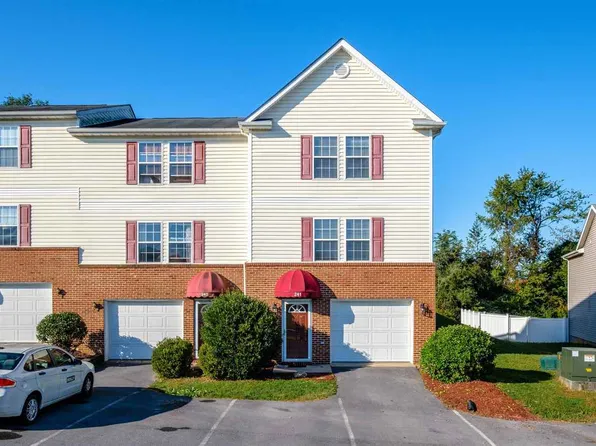 241 Emerson Ln, Harrisonburg, VA 22802