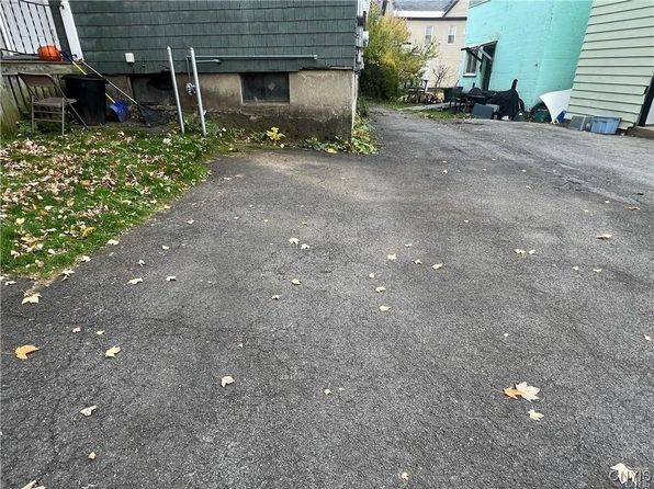 2 Kellogg Ave, Utica, NY 13502