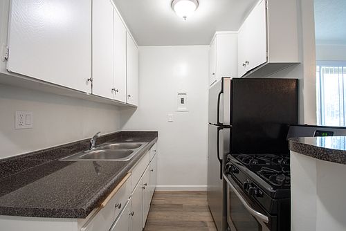 5th image of 1814 11th St APT 1