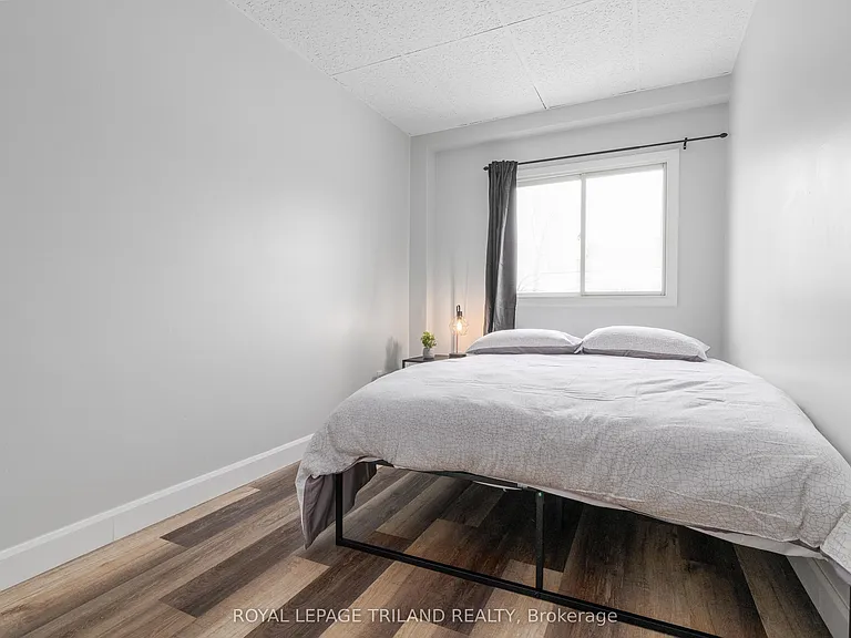 469 Grey St #7 — Photo 11