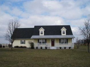 750 W 1300 S, Haubstadt, IN 47639