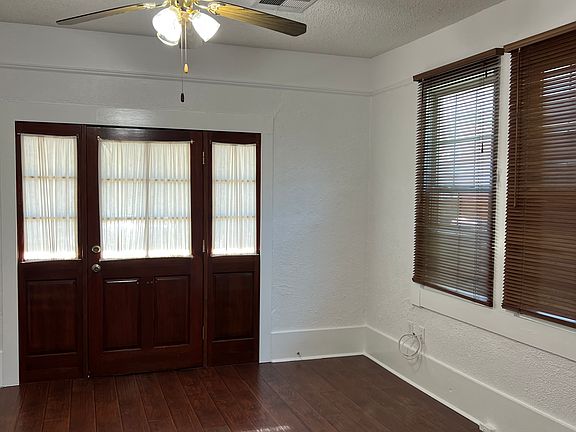 Front entrance/living room