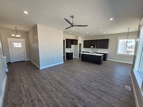 2nd image of 3681 Kingsboro