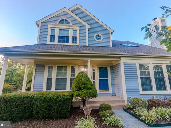 4528 Waverly Crossing Ln, Chantilly, VA 20151