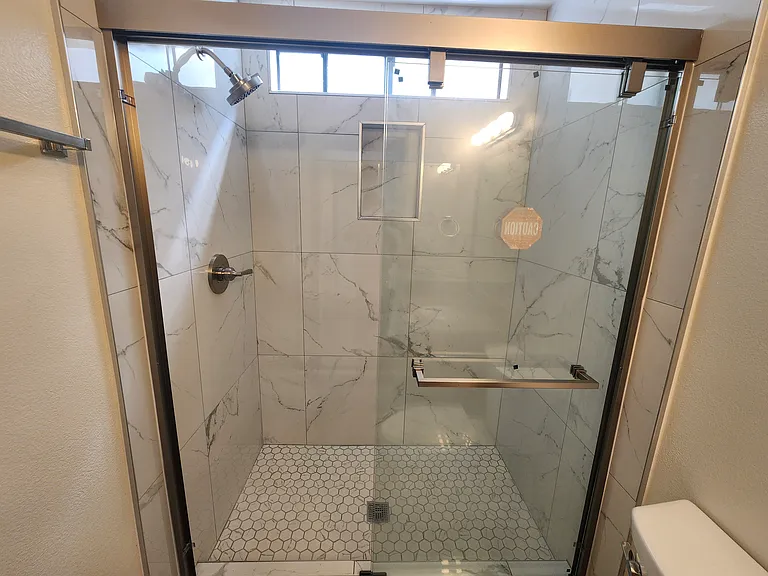626 N Isabel St #202 — Photo 29