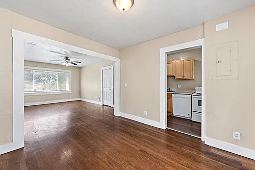 Floor plan 1B 1B 3F W/D