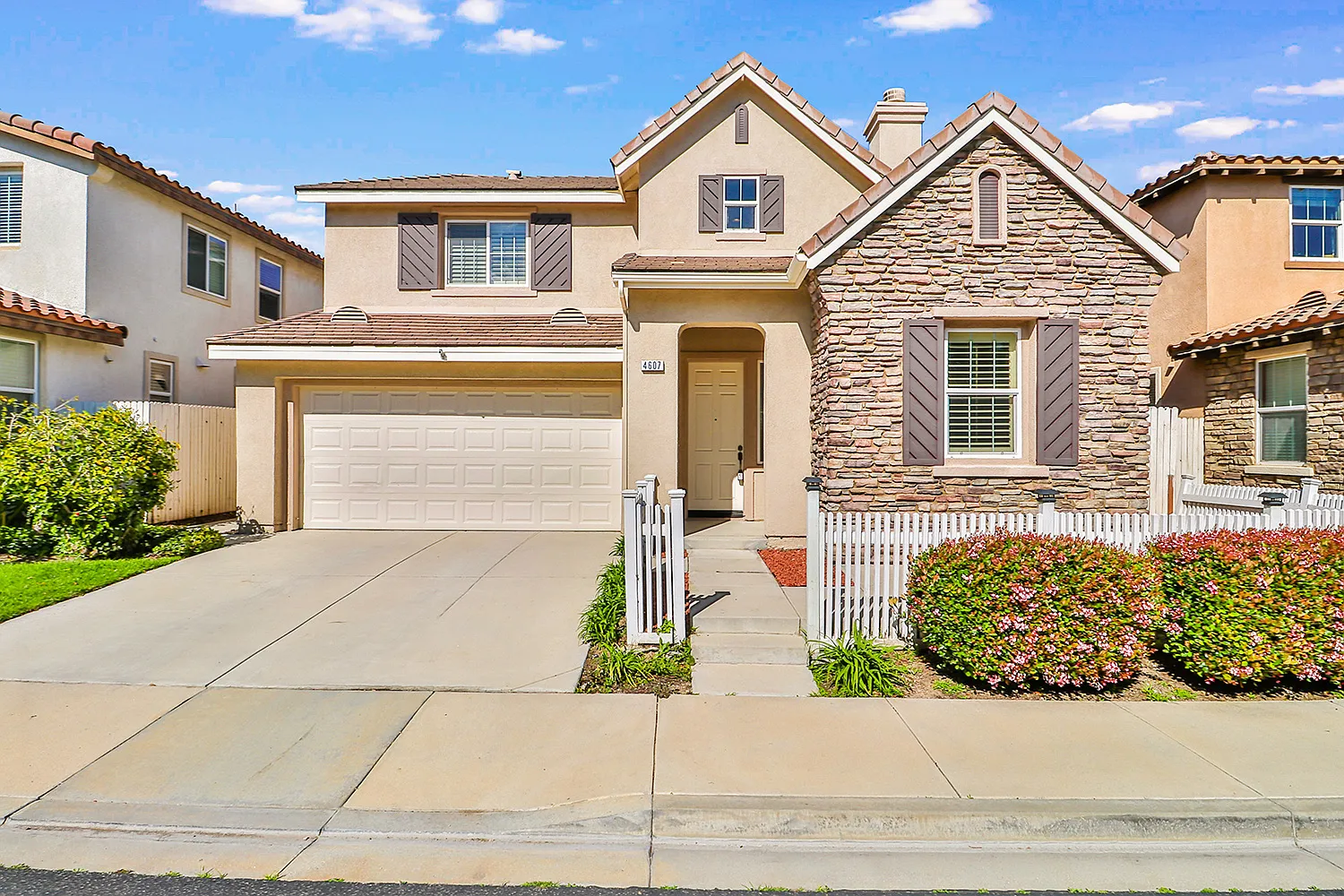 3 bed, 1963 sqft, $4,200 — Photo 1