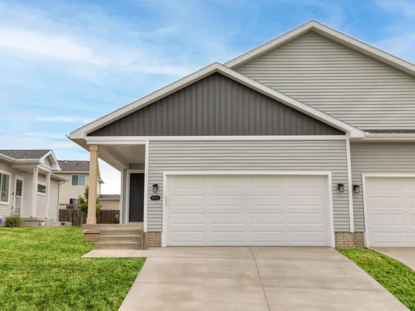 815 Linden St, Carlisle, IA 50047