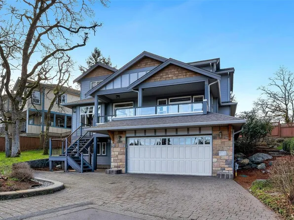 3924 Druce Ln, Saanich, BC V8P 0A2