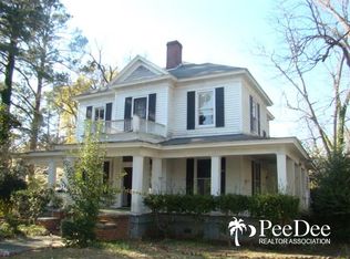 313 E Wine St, Mullins, SC 29574