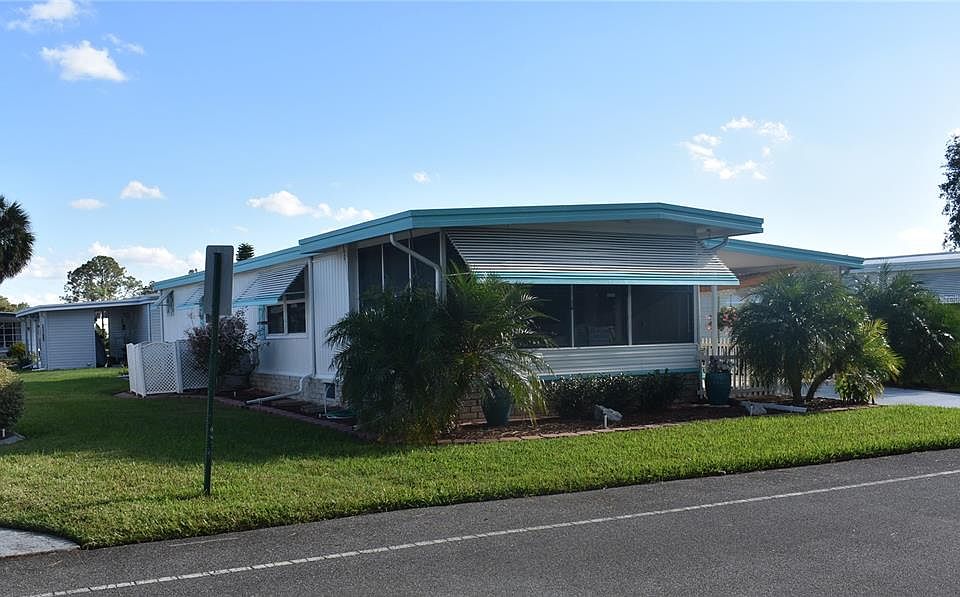 2nd image of 410 HAWTHORNE BOULEVARD