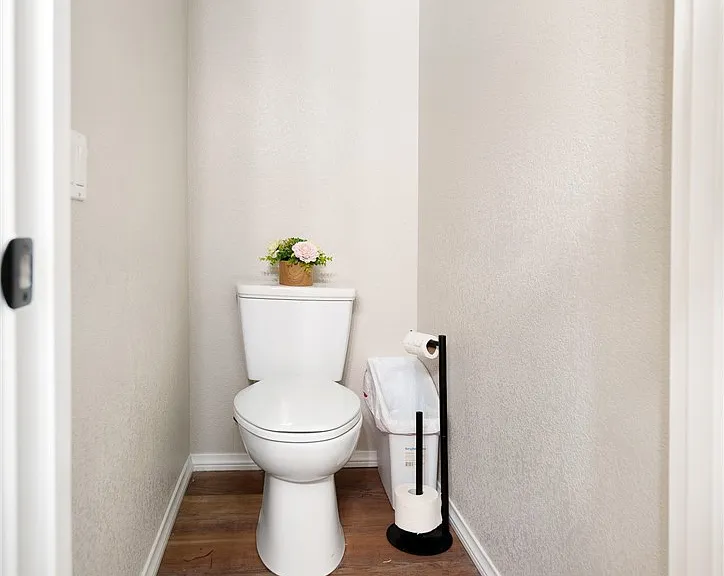25349 Silverwood Ln — Photo 27