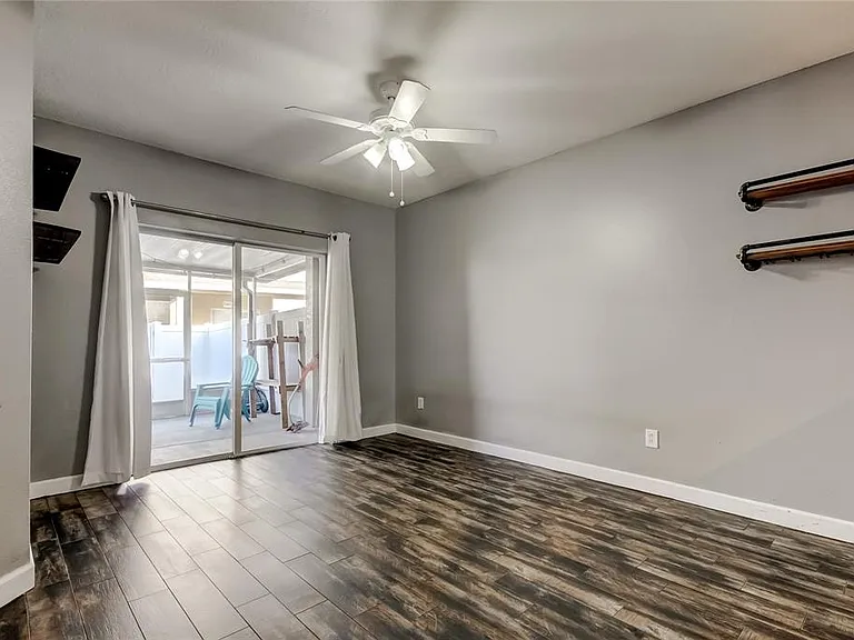 3421 Santa Rita Ln — Photo 10