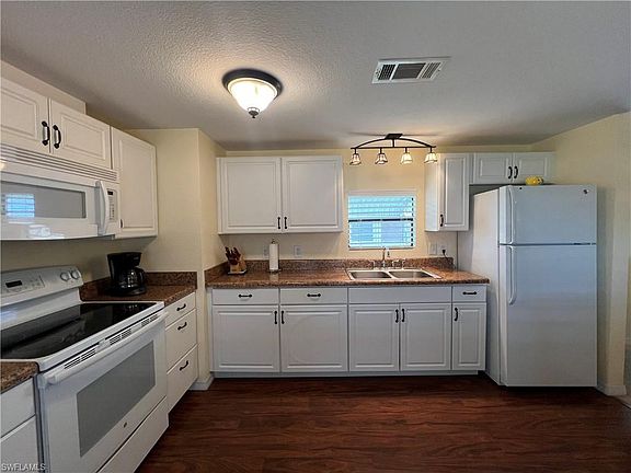 2nd image of 27329 Duvernay DR