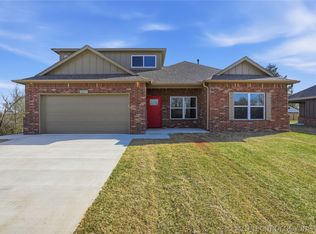 1532 E Grayson Ave, Sapulpa, OK 74066