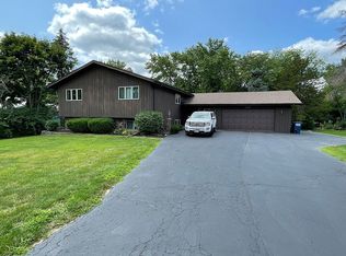 5710 Elinor Ave, Downers Grove, IL 60516