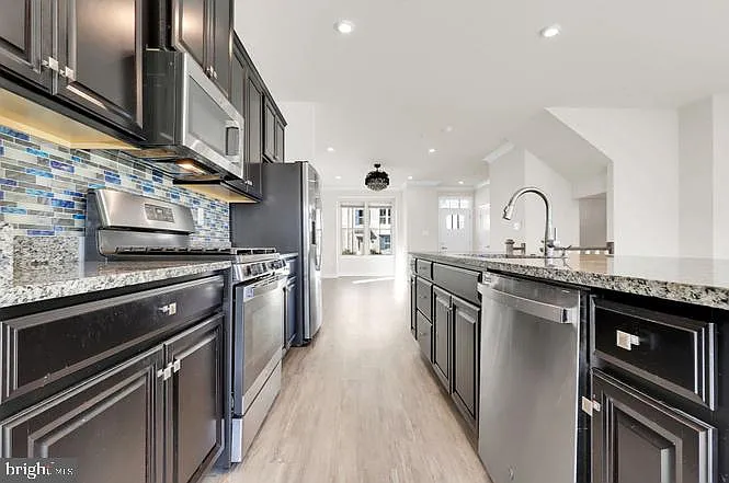 5940 Tomahawk St — Photo 18