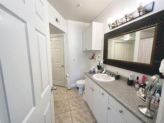 4th image of 202 E South St Unit 3040
