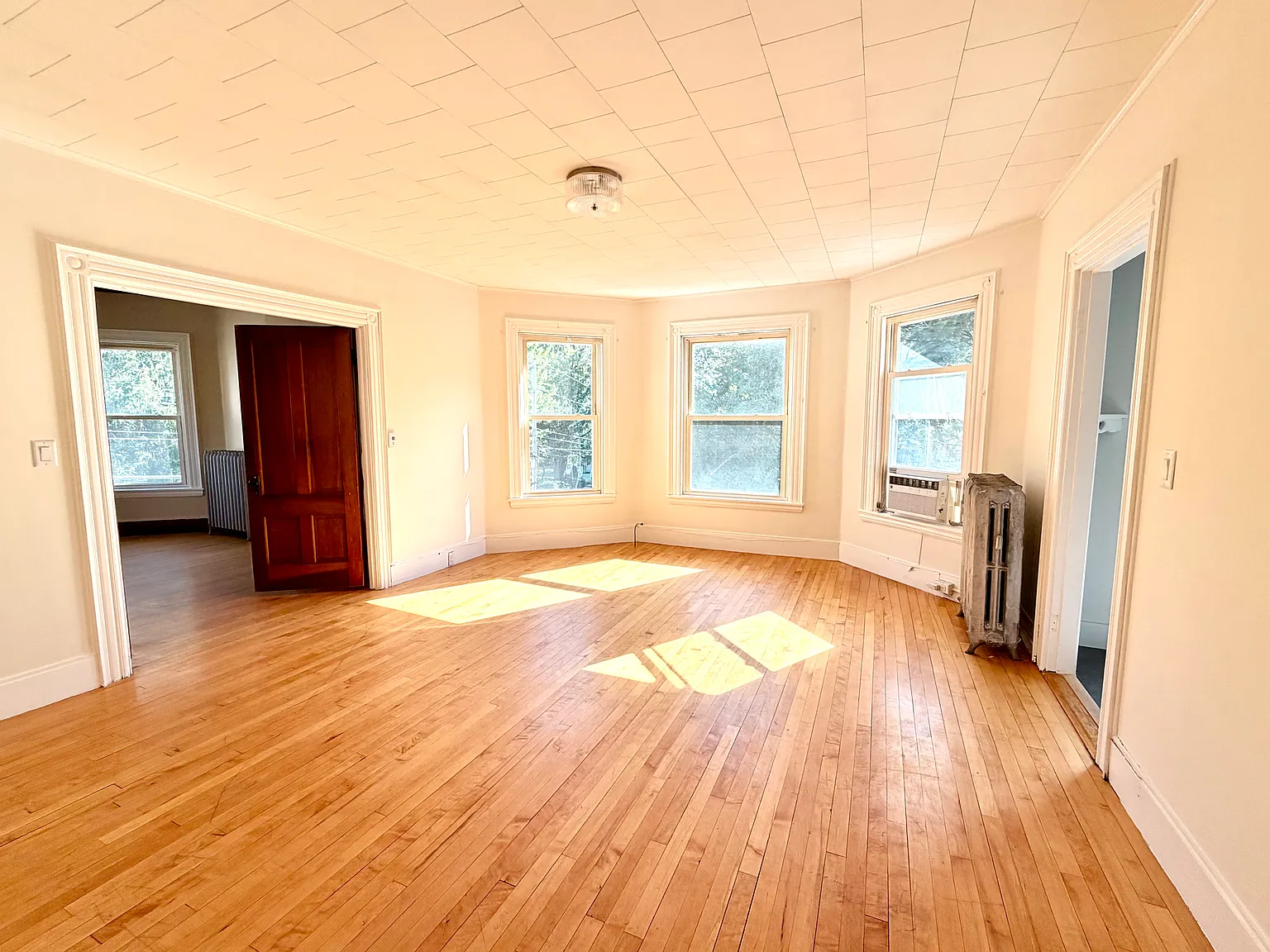 40 Leland St — Photo 4