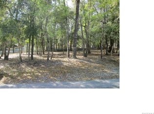 8122 E Garner Ln, Floral City, FL 34436