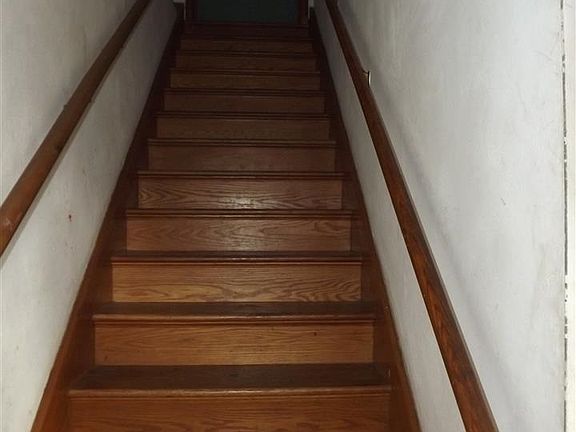 4th image of 316 N State St