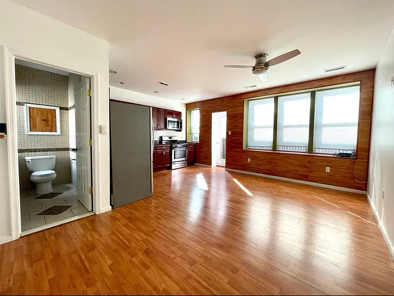 120 S 46th St #2B — Photo 6