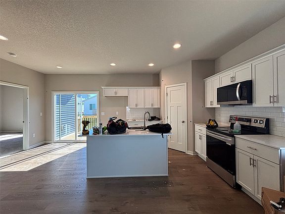 3rd image of 1826 Gordon Ct