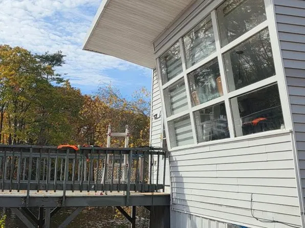 3 Hickory Ln, Hampton, NH 03842