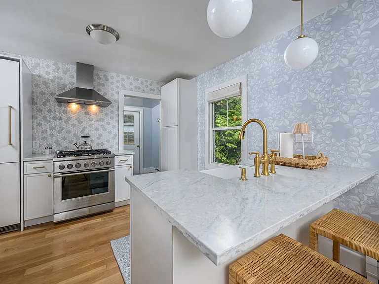 50 Oakland Ave — Photo 5