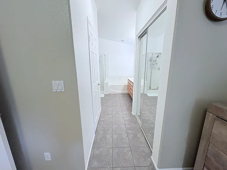 28048 Memory Ln — Photo 7