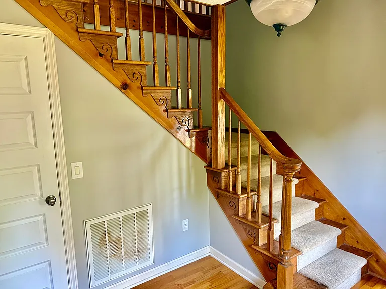 3053 Woodale Cir — Photo 7