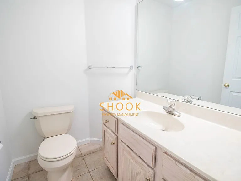 206 E Pine Ave — Photo 10