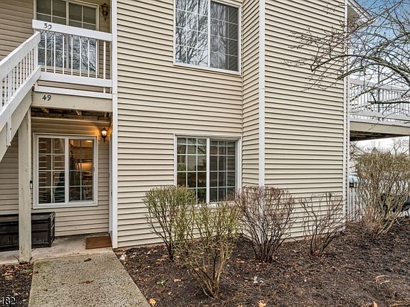 4th image of 49 Sage Court