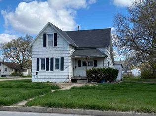 1422 11th St, Columbus, NE 68601