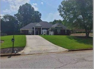145 Lakeside Trl, Covington, GA 30016
