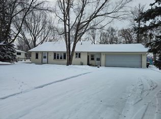 403 Miller St, Spicer, MN 56288