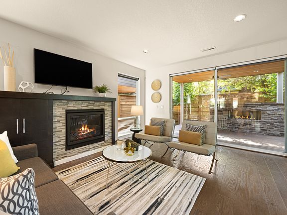 4th image of 4729 N Congress Ave
