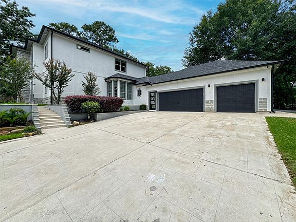 3rd image of 1810 Woerner Rd