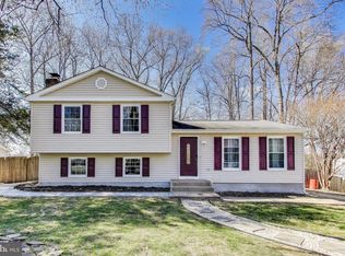 15 Edgecliff Ln, Stafford, VA 22554